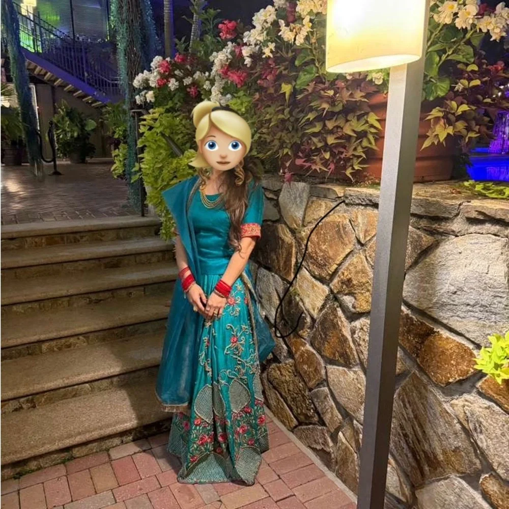 3pc Lehenga/ Pakistani/Indian Formal Wedding wear - Picture 4 of 7